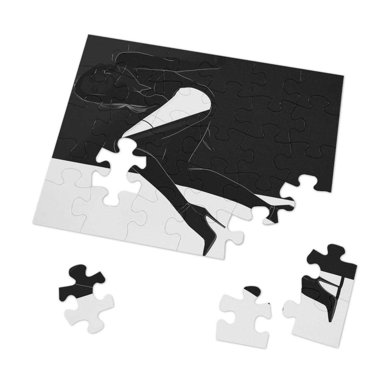 Black and White Female Fashion Jigsaw Puzzle (30, 110, 252, 500,1000-Piece)